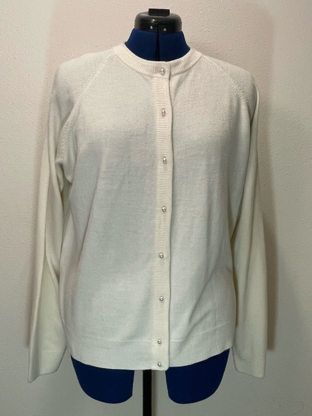 Sag Harbor Cream Colored Cardigan Sweater - Size: Large